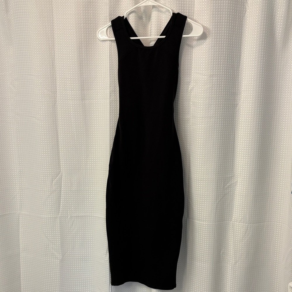 Lululemon Picnic Play Dress ~ 4 ~ Black - Picture 2 of 10